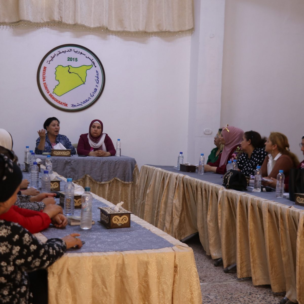 سيدات في حلب يناقشن ثقافة الاختلاف وتعزيز الحياة التشاركية