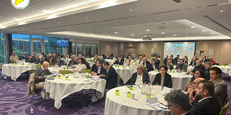 انطلاق أعمال مؤتمر «المسار الديموقراطي السوري»