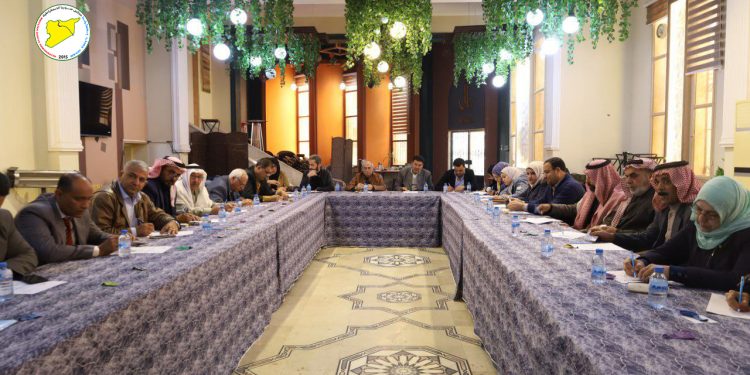 أعضاء من "مسد" يشاركون في ورشة عمل حول مهارات التفاوض في الرقة