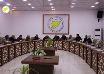 مكتب علاقات مسد يبحث مع الأحزاب السياسية في الرقة التحديات الراهنة