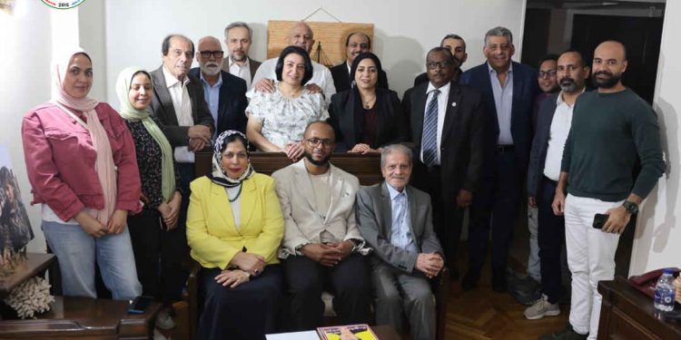 ممثلية «مسد» في القاهرة تُحيي يوم الصحافة الكردية وتستعرض إرث صحيفة "كردستان"