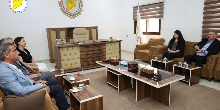 الرئاسة المشتركة لـ«مسد» تستقبل وفداً من «التقدمي الكردي» لبحث مستجدات المرحلة الانتقالية