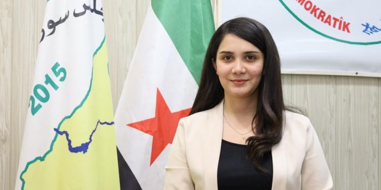 شيرا أوسي: لا دستور عادل في سوريا دون مشاركة نسائية حقيقية وشراكة في القرار