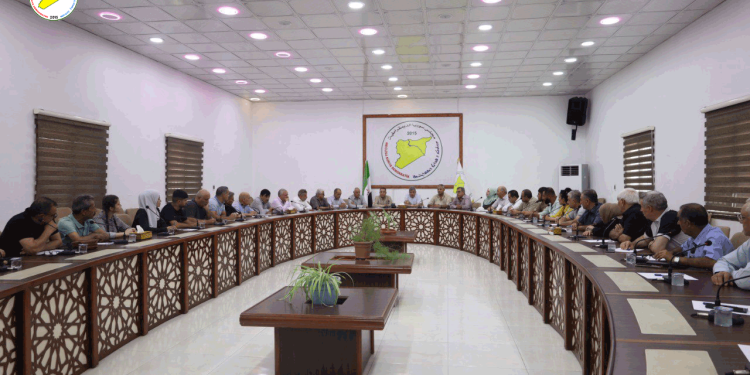 الرقة تناقش التطورات السياسية وأهمية اتفاق 10 آذار في بناء سوريا جديدة