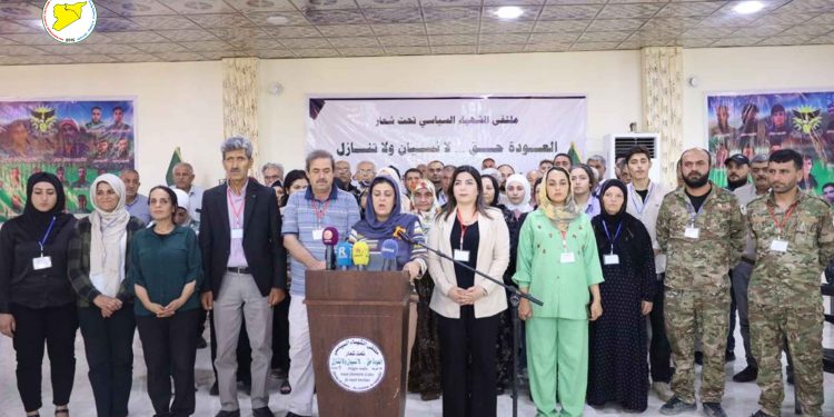 ملتقى الشهباء السياسي بالرقة.. دعوات للعودة الآمنة ومحاسبة المتورطين في التهجير