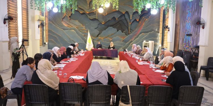 ندوة حوارية لمكتب المرأة  بـ الرقة تشدد على دور النساء في العدالة الانتقالية وبناء سوريا المستقبل