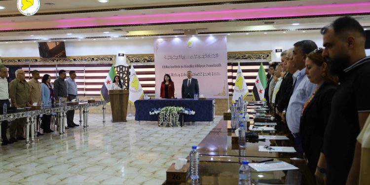 الاجتماع الموسع لـ مسد: دعوات للحوار الوطني وبناء سوريا ديمقراطية لامركزية