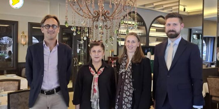 مجلس سوريا الديمقراطية يعقد اجتماعاً مع وفد دبلوماسي ألماني في حلب