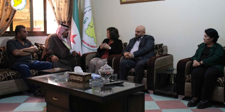 مسد يستقبل وفداً من درعا برئاسة الشيخ خالد الناصر في حلب