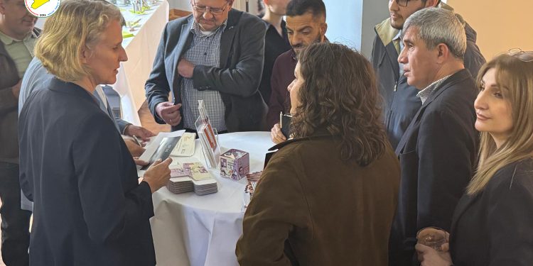 مسد ومسؤولون من الخارجية الألمانية والاتحاد الأوروبي يناقشون مستقبل سوريا