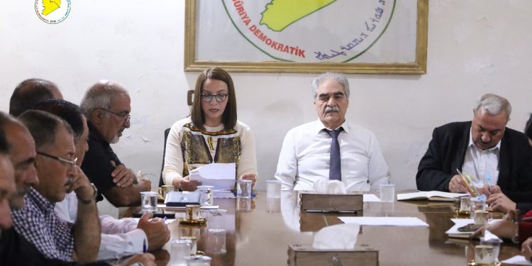 منسقية الأحزاب تؤكد أهمية اتفاق 10 آذار وترسيخ اللامركزية والشراكة الوطنية