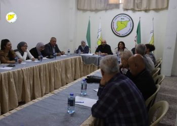 مكتب العلاقات في مجلس سوريا الديمقراطية يعقد لقاء سياسياً موسعاً في مدينة حلب