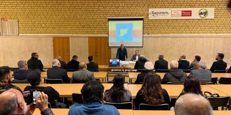 مكتب العلاقات يلتقي الجالية الكردية في السويد ويؤكد على مواصلة نهج الحوار والوحدة الوطنية