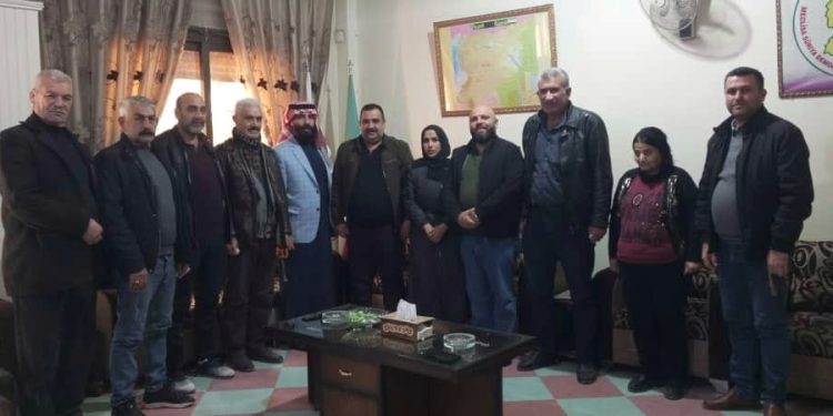 وفد عشائري من حلب يزور مجلس سوريا الديمقراطية لتعزيز السلم الأهلي