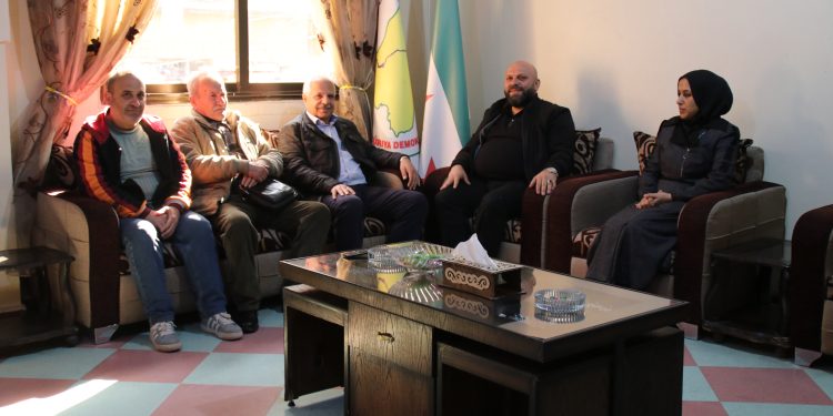 وفد من حزب الوحدة الديمقراطي الكردي في سوريا يزور مكتب العلاقات في مجلس سوريا الديمقراطية بحلب