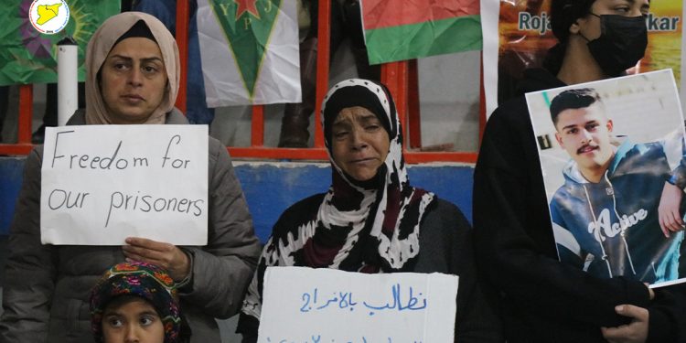 الرئيسة المشتركة لمسد تشارك في وقفة احتجاجية للمطالبة بحرية الأسرى تزامناً مع اليوم العالمي للمرأة